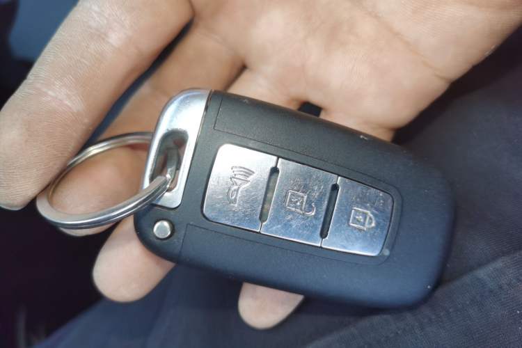 Used Kia Sportage 2013 2.0L Automatic Two-Wheel Drive GLS Trim