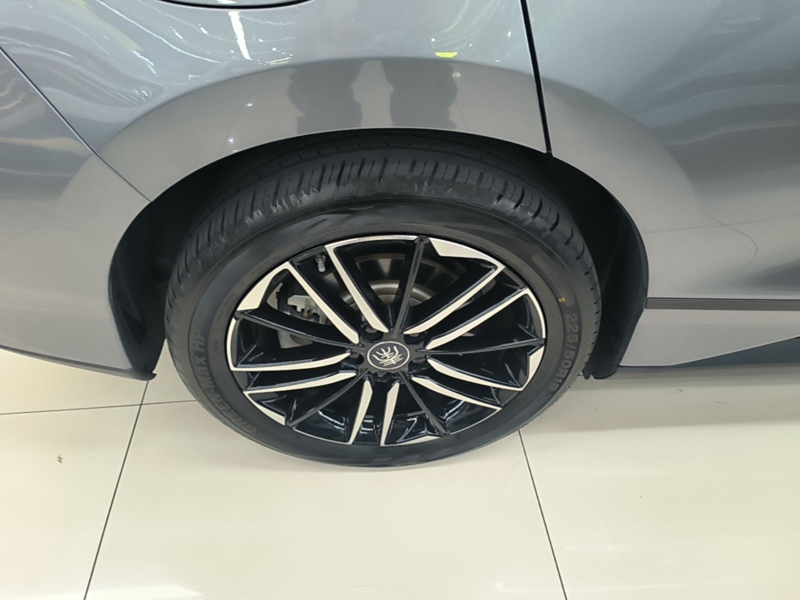 BYD Qin L 2025 EV 545KM Excellence Edition — снимка 11
