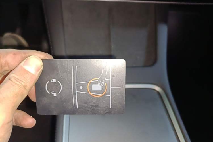 Used Tesla Model Y 2021 Long-Range All-Wheel-Drive Version