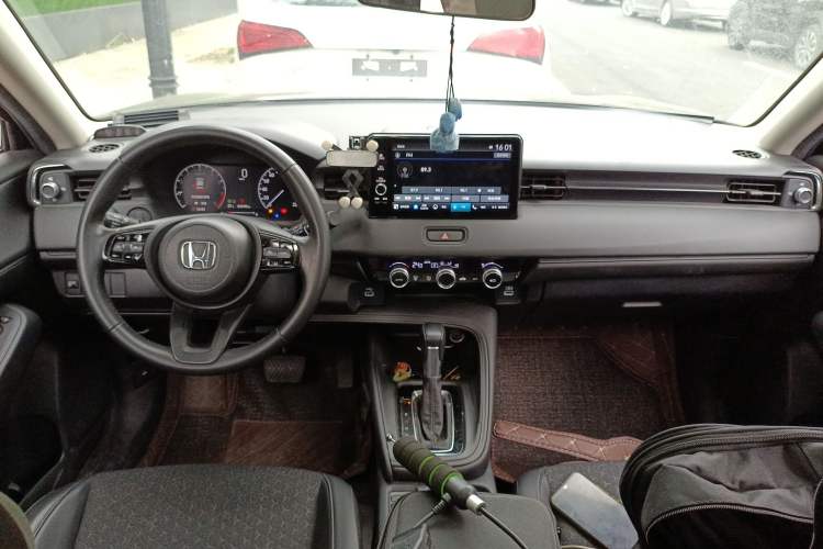 Used Honda XR-V 2024 1.5L CVT Trend Edition Center Console