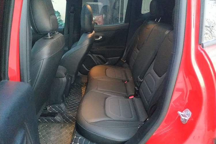 Used Jeep Renegade 2019 220T Automatic Leading Edition