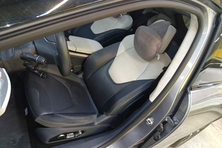 Used ARCFOX Alpha S 2021 708S+ 175kW Left Front Seat