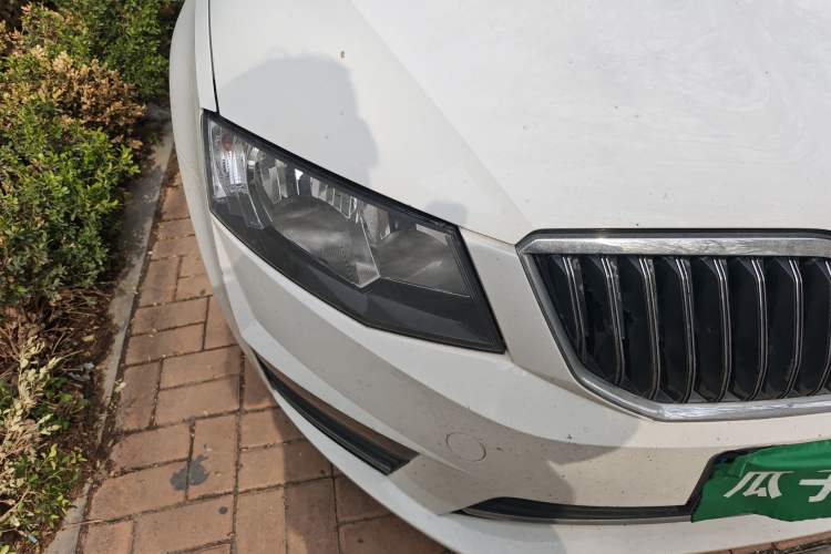 Used Skoda Octavia 2017 1.6L Automatic Smart Drive Edition
