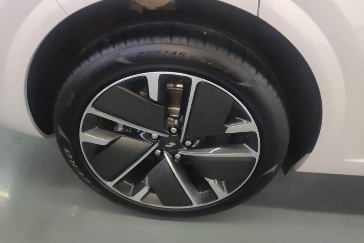 Used Li Auto L6 2025 Max Smart Refresh Edition Right Rear Wheel Hub