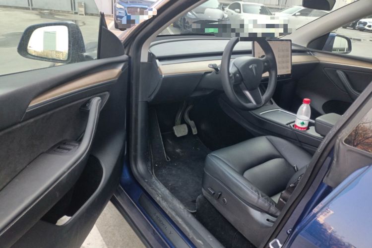 Used Tesla Model Y 2021 Long-Range All-Wheel-Drive Version 3D7