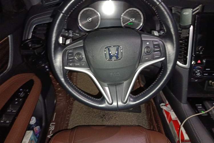 Used Honda UR-V 2017 370TURBO 2WD Prestige Edition China V Steering Wheel