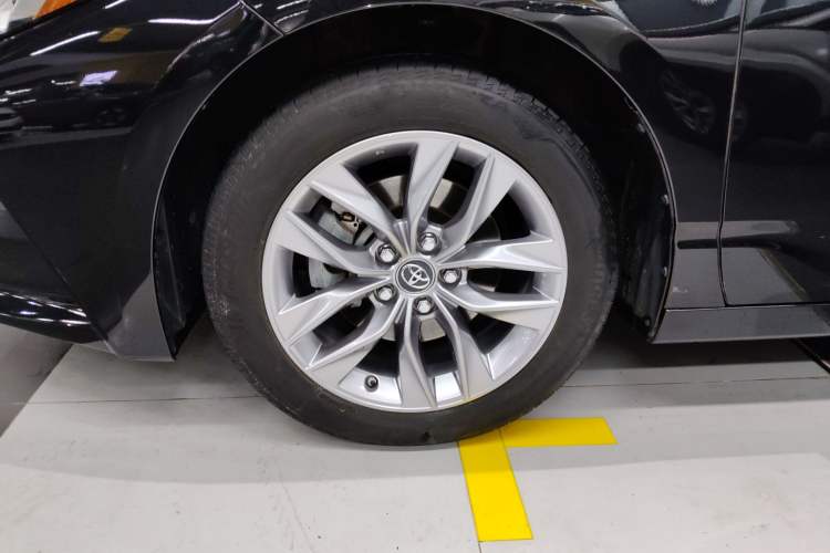 Used Toyota Avalon 2019 2.0L Ambition Edition China VI