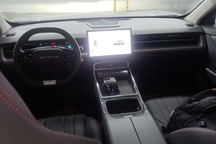 Used JETOUR Dashing 2025 1.5T DCT Luxury Edition