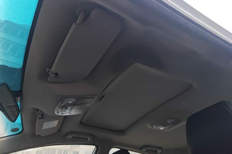 Used Geely Auto Emgrand 2017 Sedan Million Edition 1.5L Manual - Upward Version