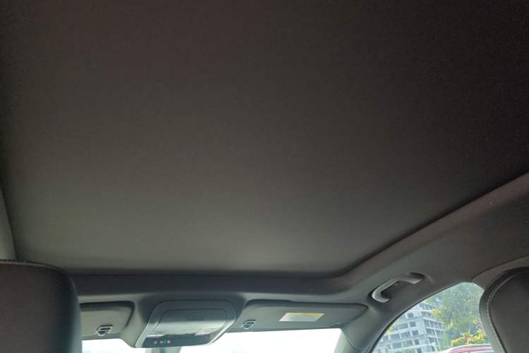 Used Cadillac XT4 2020 28T Two-Wheel-Drive Leading Version Headliner