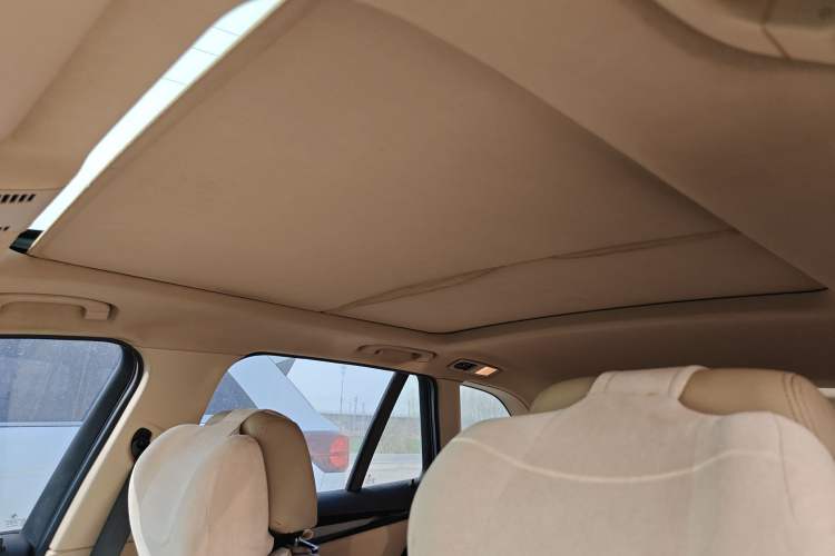 Used BMW X1 2010 sDrive18i Luxury Model