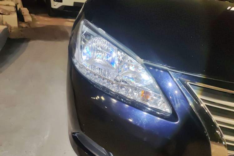 Used Nissan Sylphy 2012 1.6 XL CVT Luxury Edition Right Front Headlight