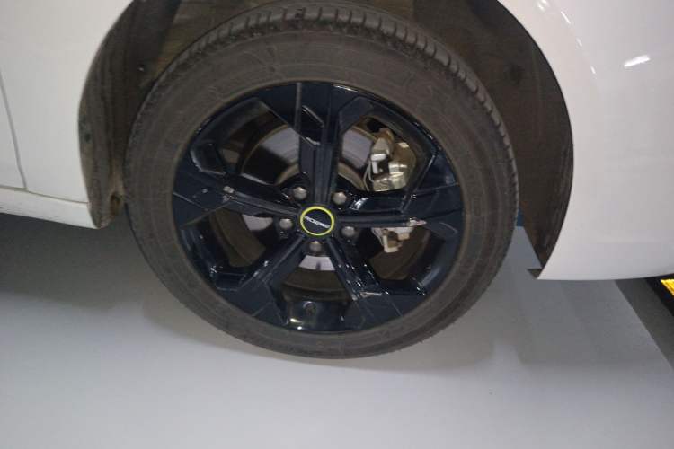 Used Roewe i6 MAX New Energy 2022 EV 600 Skyroof Flagship Edition
