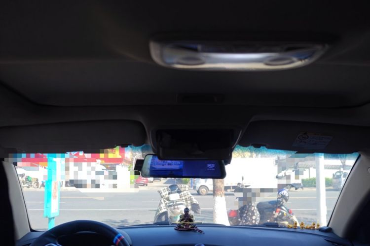 Used Geely Auto Emgrand 2017 Sedan Million Edition 1.5L Manual - Upward Version Headliner