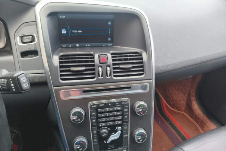 Used Volvo XC60 2014 T5 Zhiya Edition
