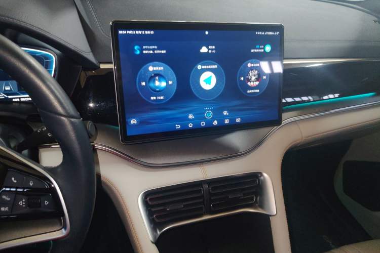 Used BYD Song PLUS New Energy 2023 Champion Edition DM-i 110KM Flagship PLUS Audio And AC Panel