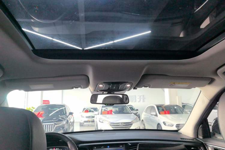 Used GAC Trumpchi GS8 2017 320T Four-Wheel Drive Luxury Smart Connectivity Version (7 Seats)