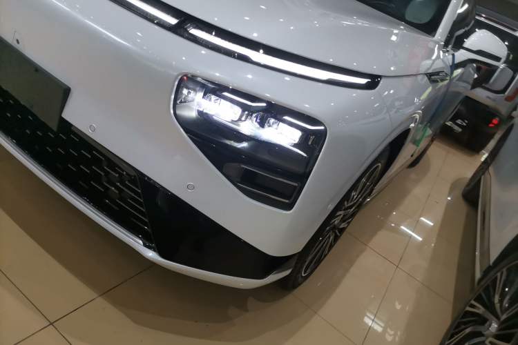 Used XPeng G9 2022 570 Pro Left Front Headlight