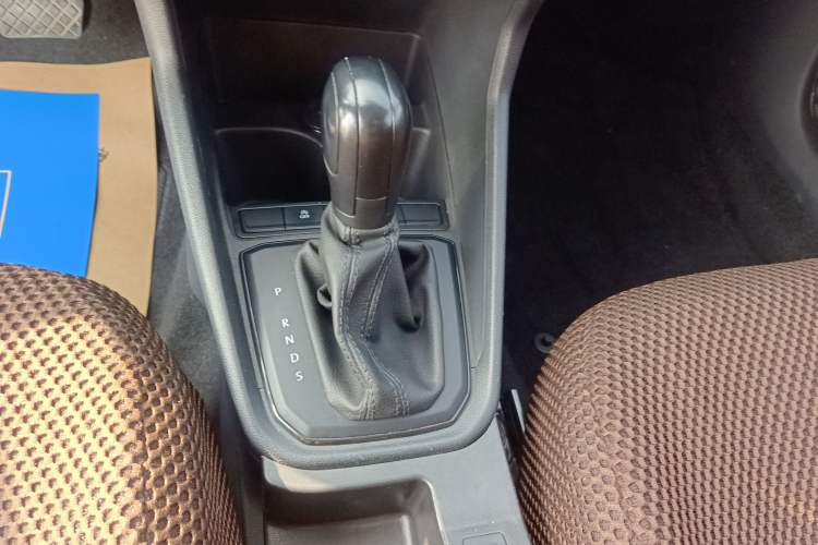 Used Volkswagen Santana 2021 1.5L Automatic Fashion Edition Gear Lever