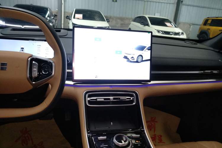 Used Geely Galaxy A7 2025 Model EM-i 150km Starship Edition Audio And AC Panel