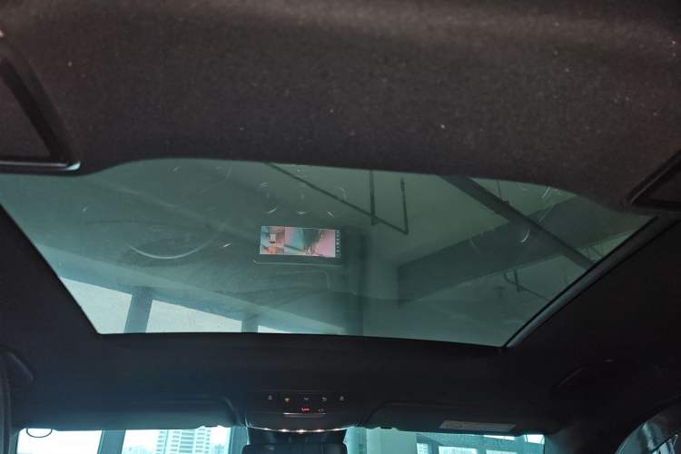 Used Mercedes-Benz GLC 2021 GLC 300 L 4MATIC Dynamic Model Headliner