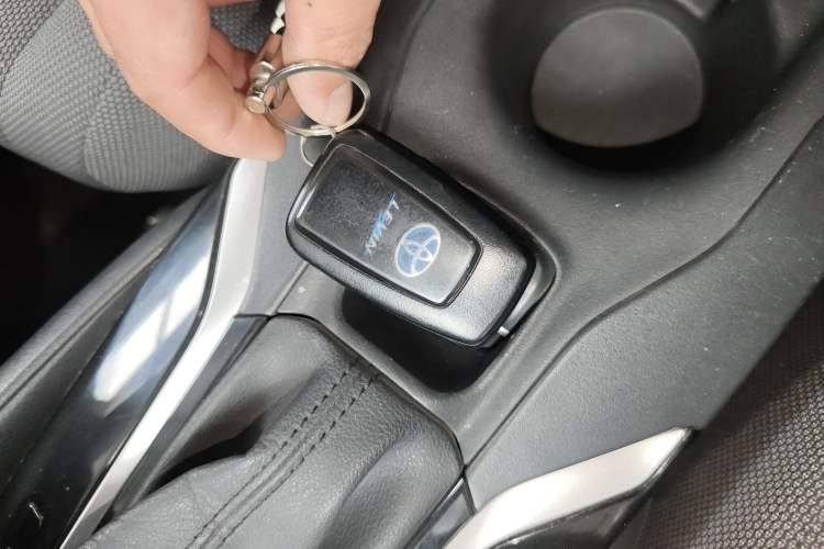 Used Toyota Levin 2019 Dual-Engine 1.8H E-CVT Tech Edition China VI Standard Interior 1