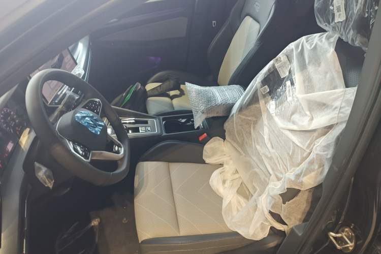 Used Volkswagen Golf 2025 Facelifted II 300TSI R-Line