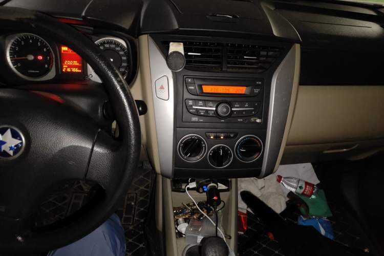 Used Venucia R50 2014 1.6L Manual Splendid Edition