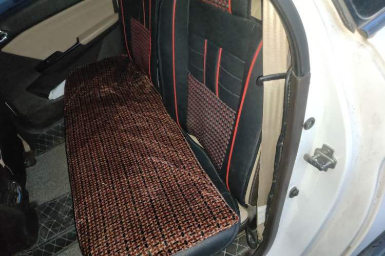 Used Baojun 310W 2017 1.5L Manual Luxury Edition China V Left Rear Seat