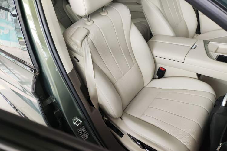 Used Wey Lanshan 2025 Four-Wheel Drive Ultra