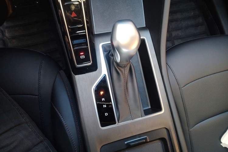 Used Roewe i5 2023 1.5L CVT Luxury Edition