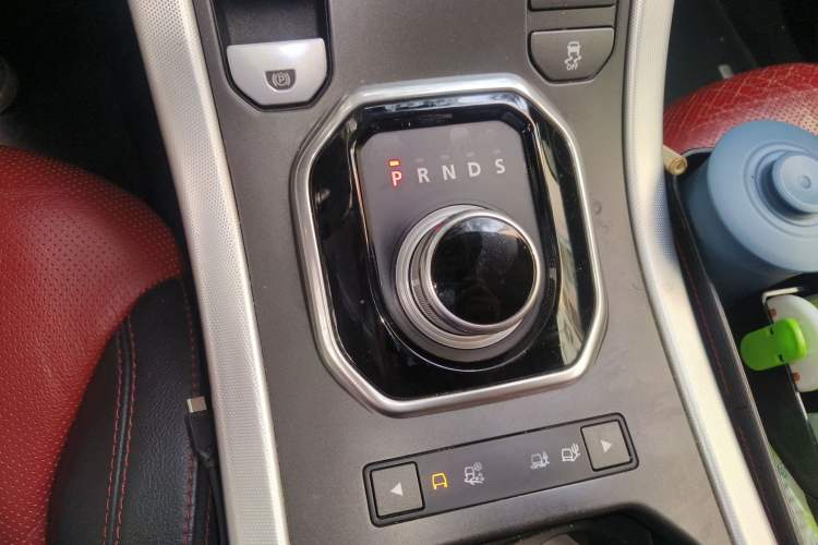 Used Land Rover Range Evoque 2012 2.0T 5-Door Ignite Edition Gear Lever