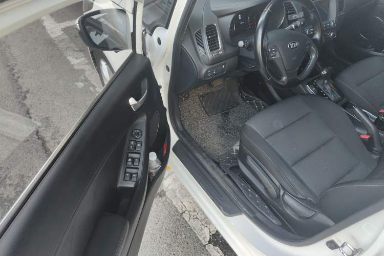 Used Kia K3 2016 1.6L Automatic GLS Driver Seat