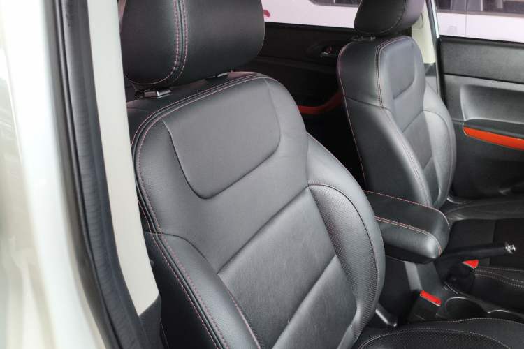 Used Changan CS35 2016 1.6L Manual Luxury Model China V Standard