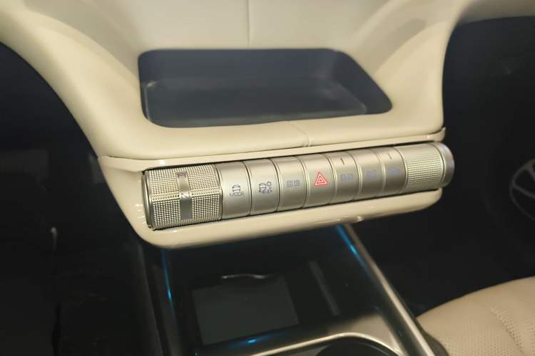 Used BYD Dolphin 2023 420 km Fashion Edition
