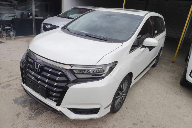 Used Honda Elysion 2022 2.0L eHEV Luxury First Edition