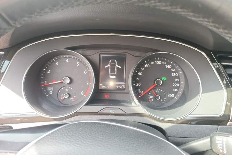 Used Volkswagen Magotan 2017 330TSI DSG Luxury Model Instrument Cluster