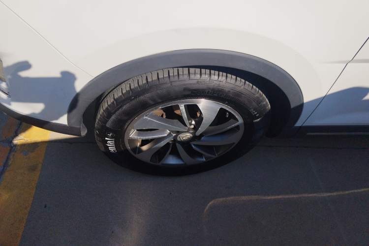 Used Baojun 560 2016 1.5T Manual Luxury Model Exterior 4