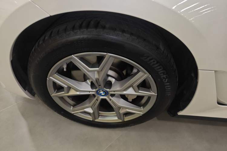 Used BMW i3 2022 eDrive 35 L
