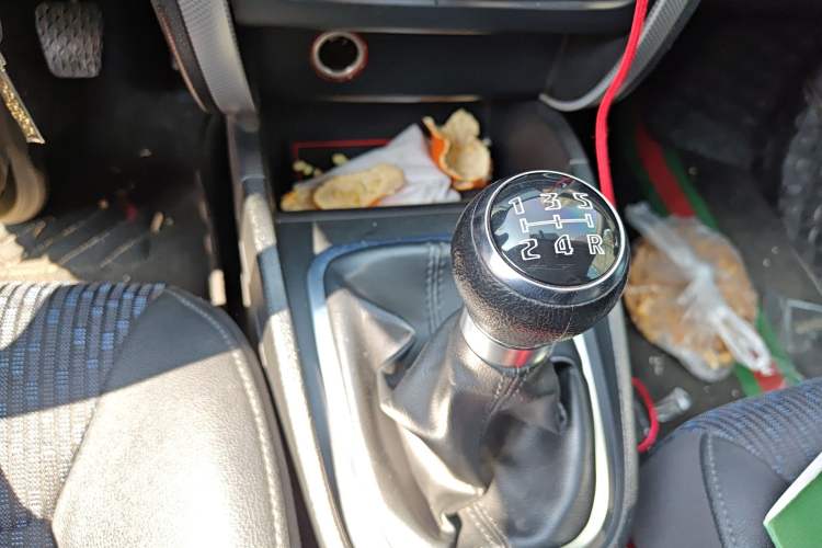 Used Bestune B30 2016 1.6L manual luxury version