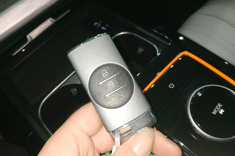 Used EXEED Zhuifeng C-DM 2023 1.5 TCI-DHT 80KM Yu Feng Xing Edition Vehicle Key