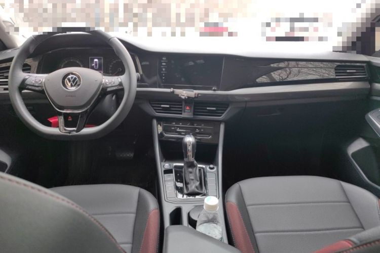 Used Volkswagen Bora 2021 1.5L Automatic Elite Smart Connect Edition Center Console