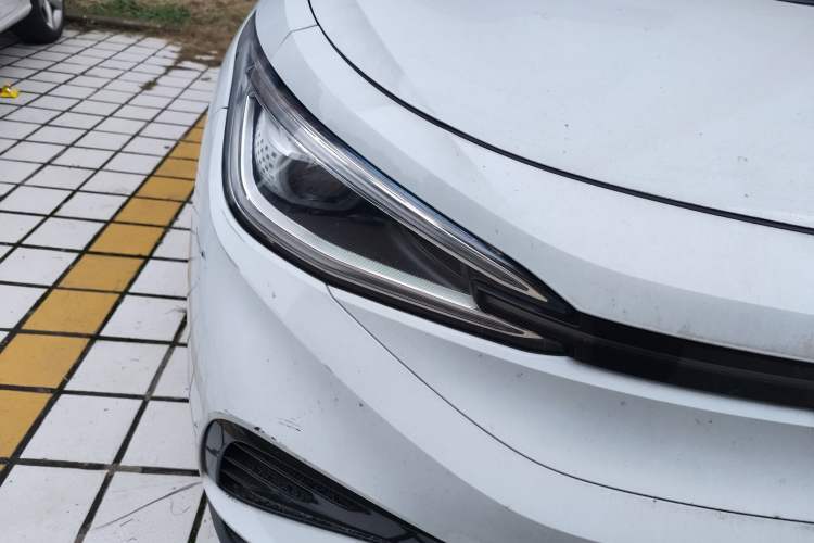 Used Volkswagen ID.4 X 2021 Pure+ Long-Range Edition Right Front Headlight