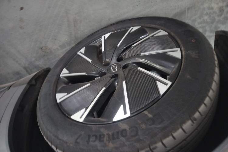 Used Avatr 07 2024 Max Extended-Range Edition Exterior 3