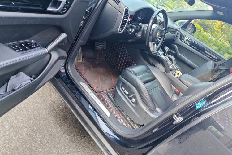 Used Porsche Cayenne E-Hybrid 2021 Cayenne E-Hybrid 2.0T
