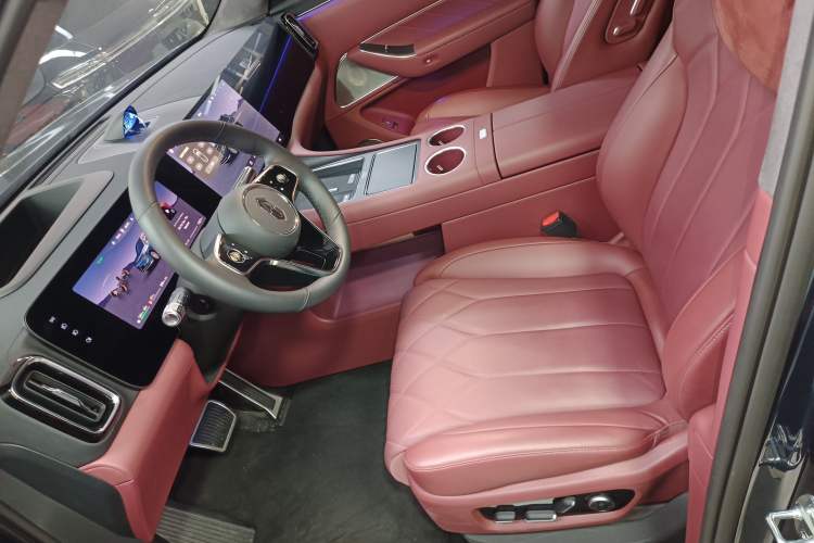 Used Hima AITO M8 2025 Extended-Range Ultra Version 53.4 kWh 5-Seater Edition
