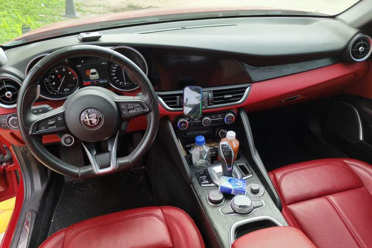 Used Alfa Romeo Giulia 2021 2.0T 280HP Luxury Edition