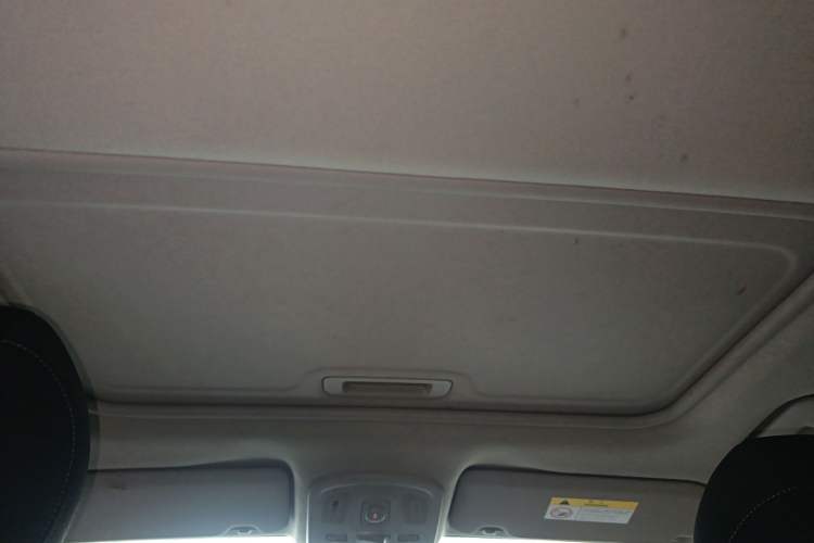 Used Citroen C4 Sega 2018 1.6L Automatic Luxury Model Headliner