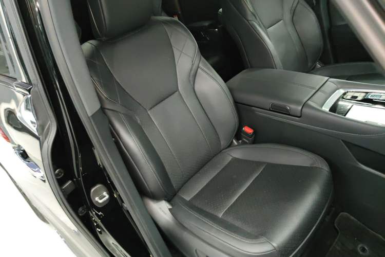 Used Toyota Vellfire 2024 Crown Dual-Engine 2.5L Ultimate Edition