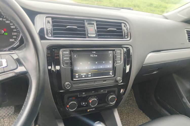 Used Volkswagen Sagitar 2017 1.6L Automatic Comfort Model
